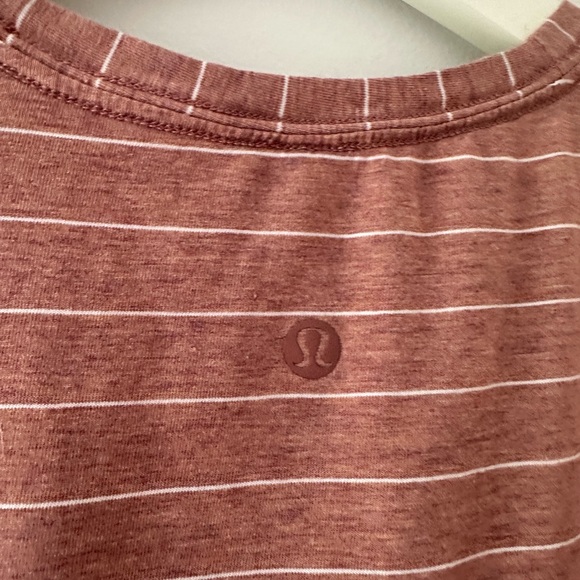 Lululemon Love T-Shirt - Picture 3 of 4